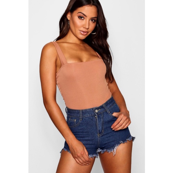 Boohoo Bodysuit - Picture 3 of 7